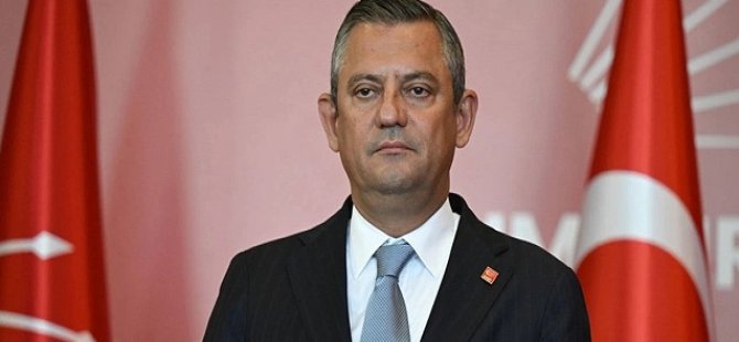 Özgür Özel'den ‘CHP Adana Gençlik Kolları’na destek!