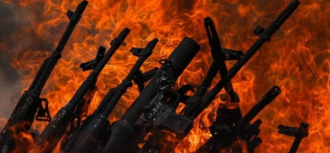 PKK silahları yaktı, kim ne dedi?