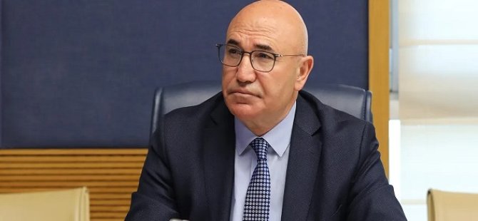 Mahmut Tanal'dan bir dakikalık eylem!