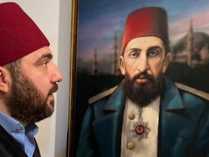 Sahte diplomalı Osmanlı torunu Cumhurbaşkanlığına aday!