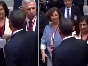 Elini sıkmadı denilen Özel’den açıklama!