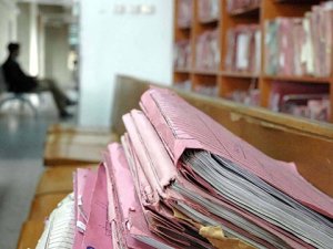 Borç kıskacı büyüyor: İcra dosyaları fırladı!