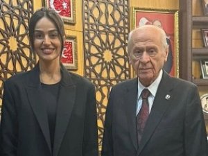 Elif Buse Doğan’dan ‘Bahçeli’ye ziyaret!