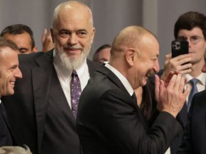 Avrupa Zirvesinde Trump'ın gafı tiye alındı!