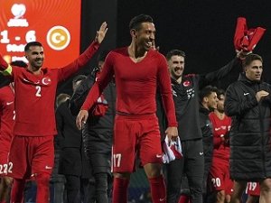 Gazeteci Orhan Can yazdı: “Geri dönemeyiz”