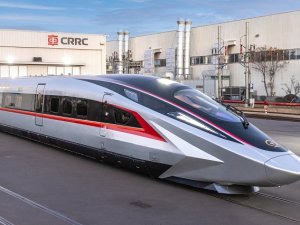 Çin’den Uçak gibi Hızlı Tren: 450 km hız!
