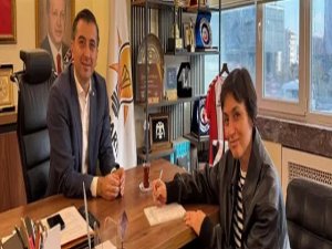 Gülsun Işıklı, AKP’ye katıldı: Ayşe Barım detayı!