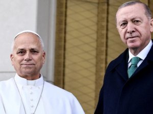 Papa'ya görkemli ağırlama: Külliye!