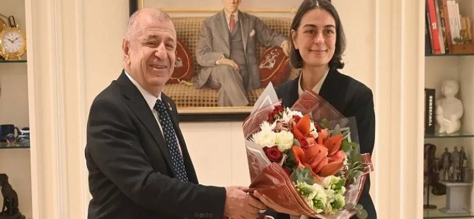 Ümit Özdağ'dan Sinem Dedetaş'a ziyaret!