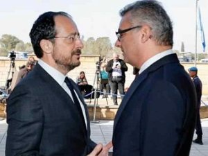 Kıbrıs'ta kritik zirve: Erhürman ve Hristodulidis!