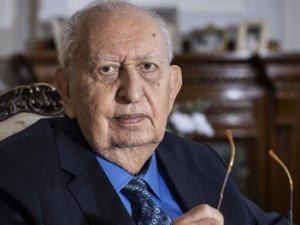 Hüsamettin Cindoruk, son yolculuğuna uğurlandı