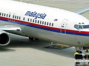 'Bulunan enkaz kayıp Malezya uçağına ait' iddiası