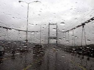 İstanbul güne yağmurla başladı