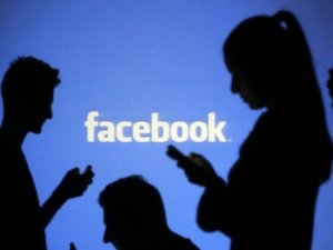 Facebook'a aynı anda bir milyar insan bağlandı