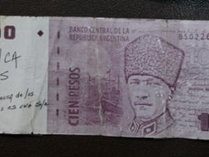 Kalpazanlar, Atatürk resmini Arjantin Pesosu'na bastı