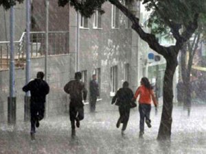 Balkanlar'dan serin ve yağışlı hava geliyor