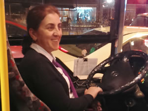 İstanbul'un tek kadın otobüs şoförü
