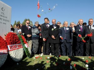 Bülent Ecevit mezarı başında anıldı
