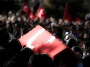 Diyarbakır'da çatışma: 1 polis şehit