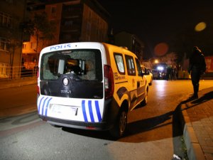 Gaziosmanpaşa'da, polise silahlı saldırı: 2 yaralı