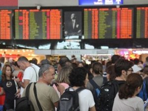 Rusya Türkiye ile vizesiz seyahati askıya aldı