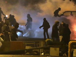 Yunanistan'da polis ile göstericiler arasında gerginlik