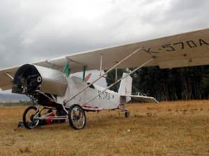 Etiyopyalı mucit kendi imkanlarıyla uçak yaptı