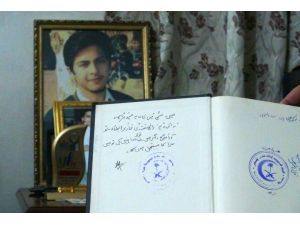 Pakistan'daki okul saldırısında oğlunu kaybeden anne: Rüyamda cennetteydi