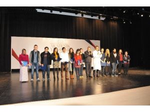 Bülent Ecevit Üniversitesi En Başarılı Yeni Öğrencilerini Ödüllendirdi