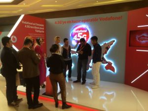 Vodafone, elemanlarına ve bayilerine 4.5 G’yi deneyimletti