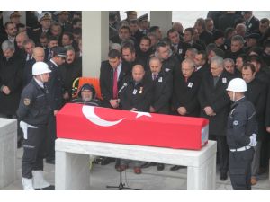 80 yaşındaki Kabukçu, şehit oğlunun cenaze namazını sedyede kıldı