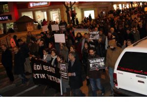 Güneydoğu'daki sokağa çıkma yasakları Bursa'da protesto edildi