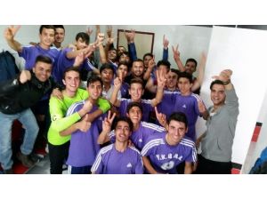 Salon Futbolunda Gaziantep Şampiyonu Şahinbey Yahya Kemal Beyatlı Anadolu Lisesi Oldu