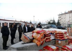 Isparta’dan Türkmenlere Gıda Ve Giyecek Yardımı