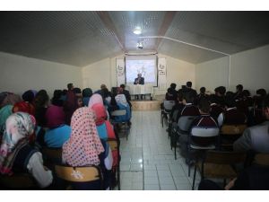 Rektör Coşkun, Hayırseverler İmam-hatip Ortaokulu’nun “Kariyer Günleri” Seminerinde Konuştu