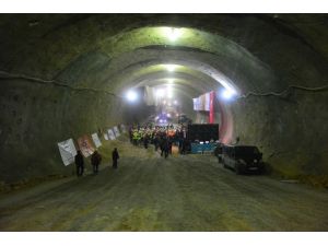 Yeni İstanbul Bursa Otobanı’nda Tünelde Işık Göründü...