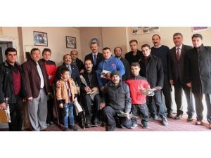 İl Müftüsü Balkan, Bedensel Engelliler Spor Kulübü’nü Ziyaret Etti