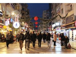 İzmir’de Yılbaşı Hareketliliği