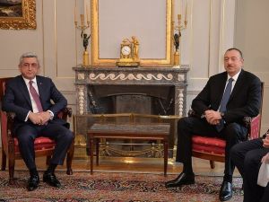 Aliyev ile Sarkisyan görüşmesi başladı