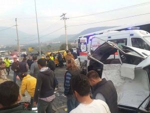 Milas’ta Trafik Kazası: 2 Yaralı