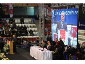 CHP Kongresinde Kavga Çıktı