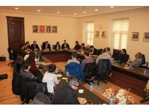 AK Parti İl Başkanı Haydar Revi Basın Toplantısı Düzenledi