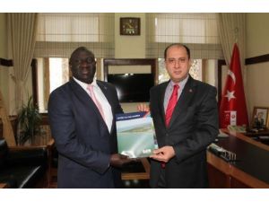 Gambiya Büyükelçisi Badjie’den Vali Çomaktekin’e Ziyaret
