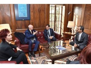 Başkan Hazinedar, Yorgo Papandreou ile Bir Araya Geldi