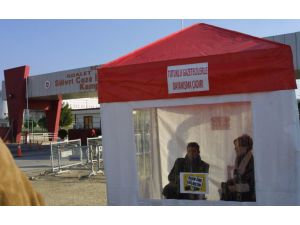 CHP'den cezaevi önünde dayanışma çadırı