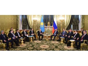 Nazarbayev ve Putin Moskova’da görüştü