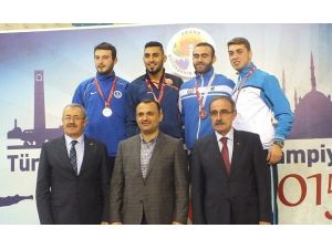 Kağıtspor, Adana’dan 5 Madalya İle Döndü