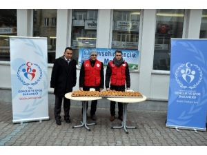 Nevşehir Gençlik Merkezi Kandil Simidi Dağıttı