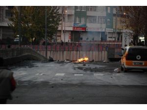 Diyarbakır’da Olaylar Devam Ediyor