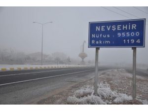 Nevşehir’de Yoğun Sis Sürücülere Zor Anlar Yaşatıyor